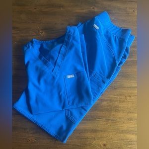 Figs Scrubs SET Catarina S and Kade M Tall  Royal Blue